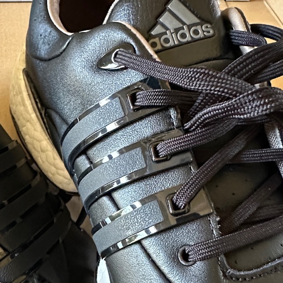 Adidas Tour360 22 Black Golf Shoes - Picture 4 of 11